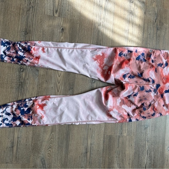 Guru Active Printed Luxe Capri Leggings size Large Activewear Athleisure Barbie - Picture 5 of 8